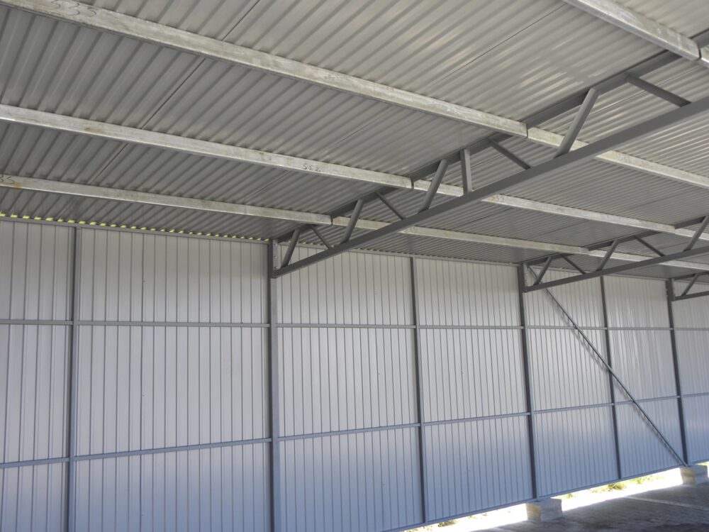 Přístřešek pro auto z trapézového plechu 15×6 výška 3,5m - Image 5