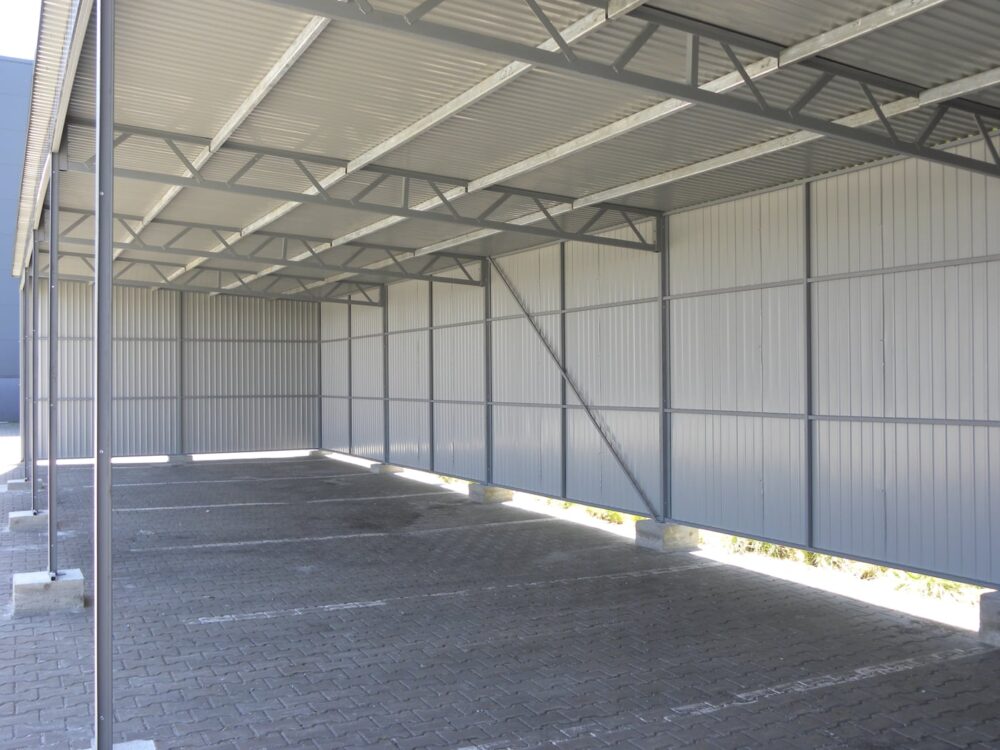 Přístřešek pro auto z trapézového plechu 15×6 výška 3,5m - Image 4